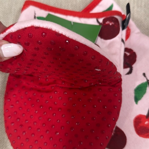 NWT Kate  Spade Set of 2 Mini Oven Mitts pattern. 100% cotton - Picture 4 of 4